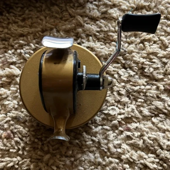 Vintage stream & lake fishing reel - Picture 4 of 5